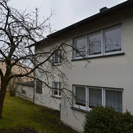 Spacious Holiday In With Garden Vakantiehuis *
