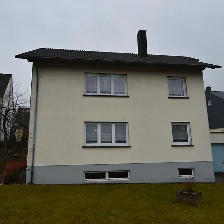 Spacious Holiday In With Garden Schillingen
